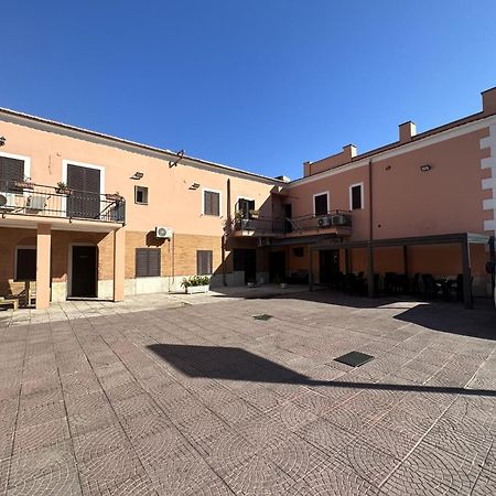 Hotel Le Rose Tivoli Terme Exteriör bild